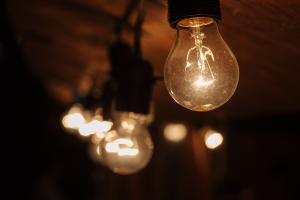 Incandescent bulb