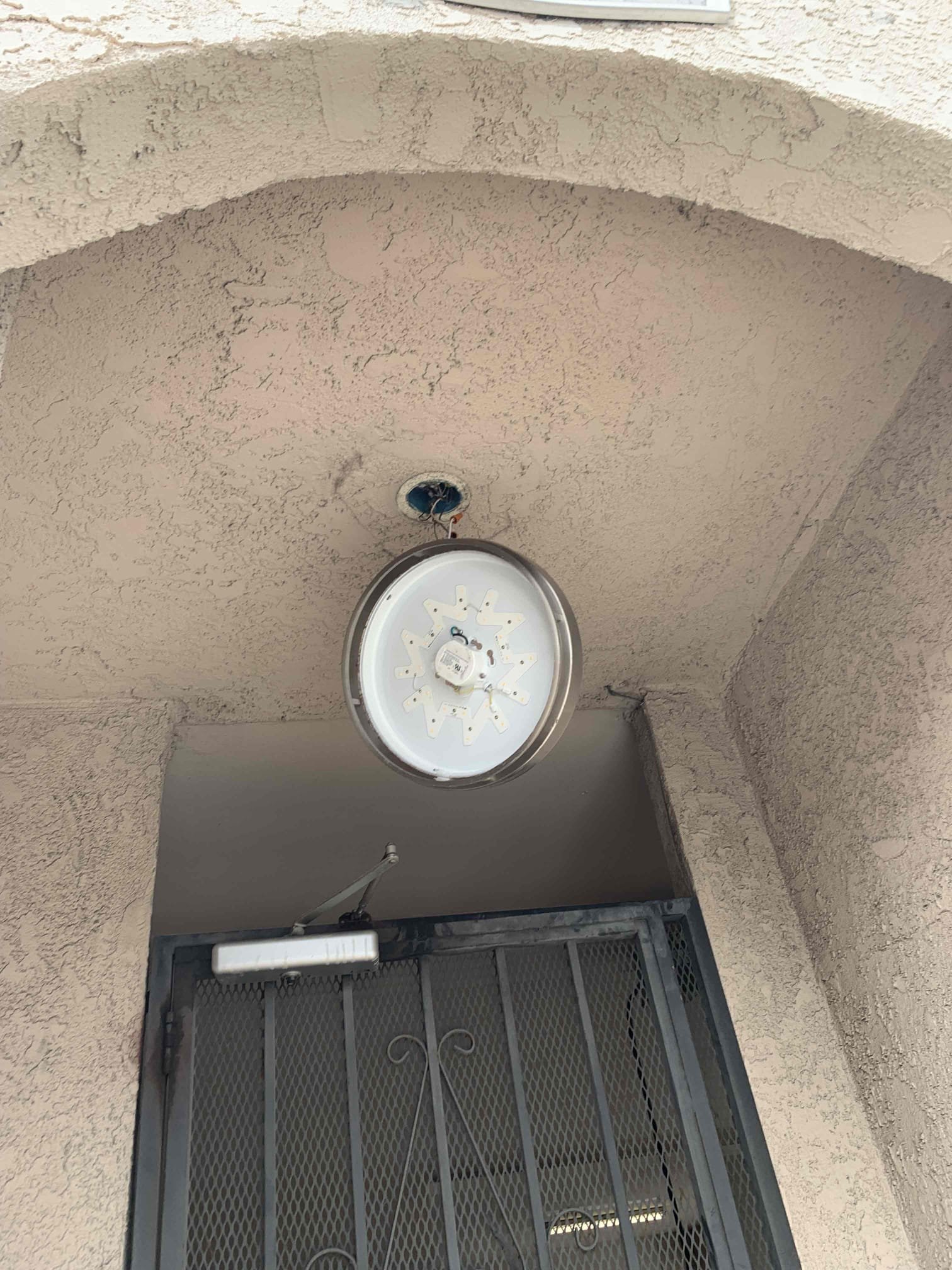 Troubleshoot lights that are not working in Long Beach